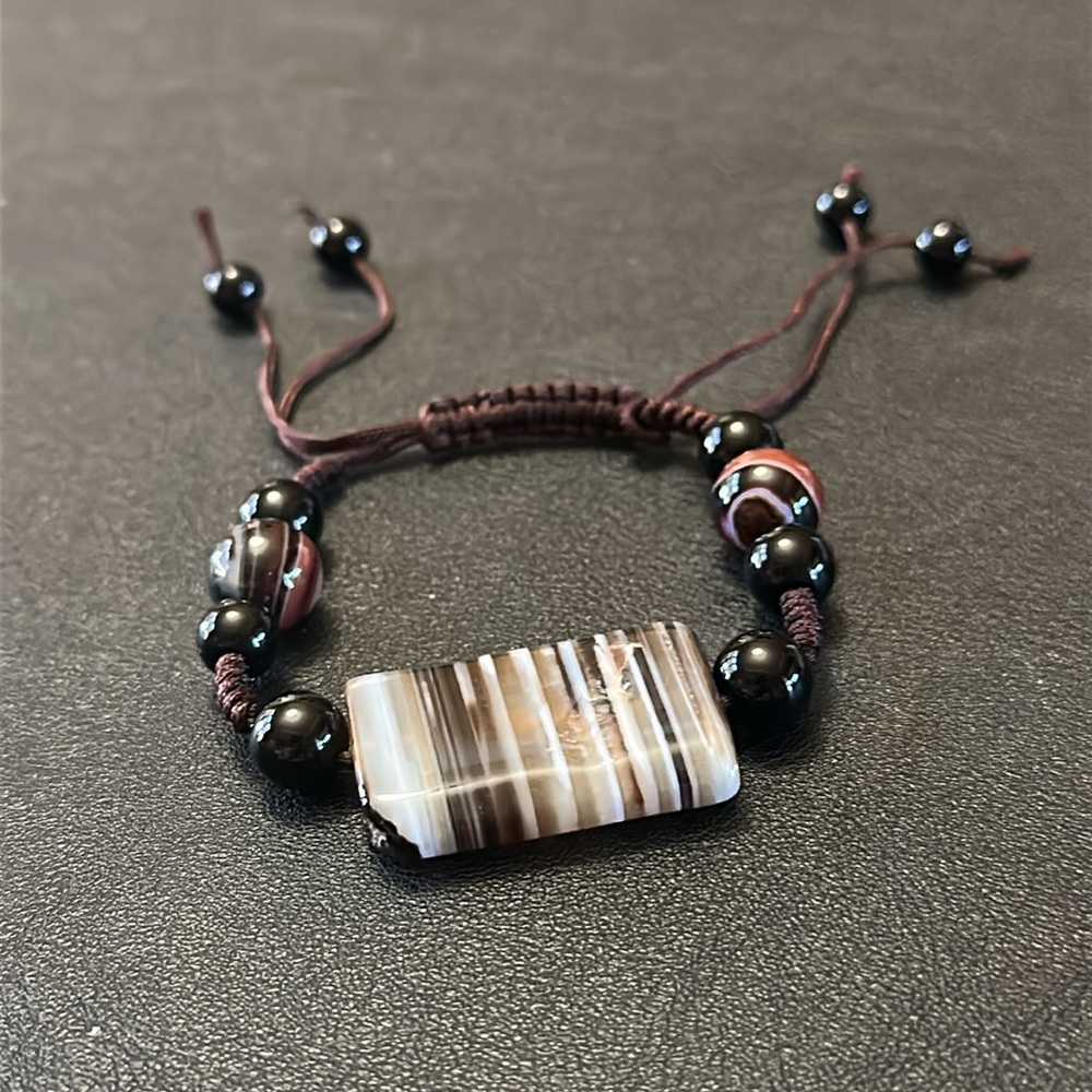 Beautiful Striped Agate Natural Stone Adjustable Friendship Bracelet - Picture 4 of 14